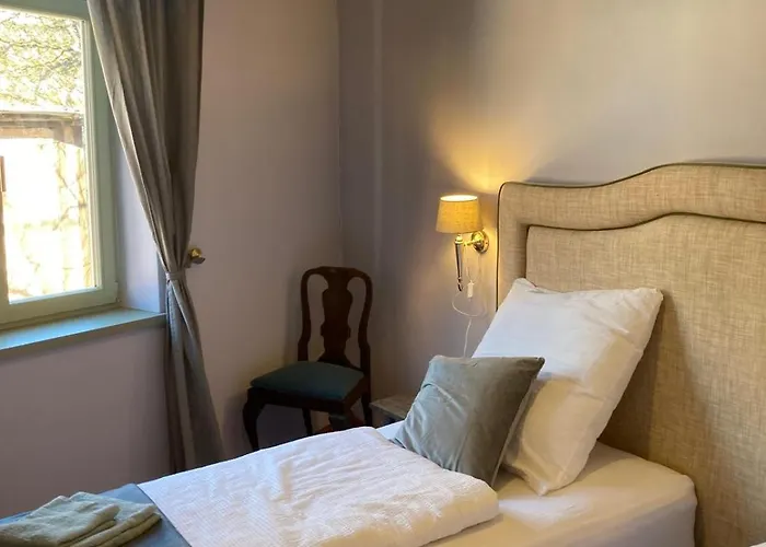 Unter Den Weiden, * Halberstadt