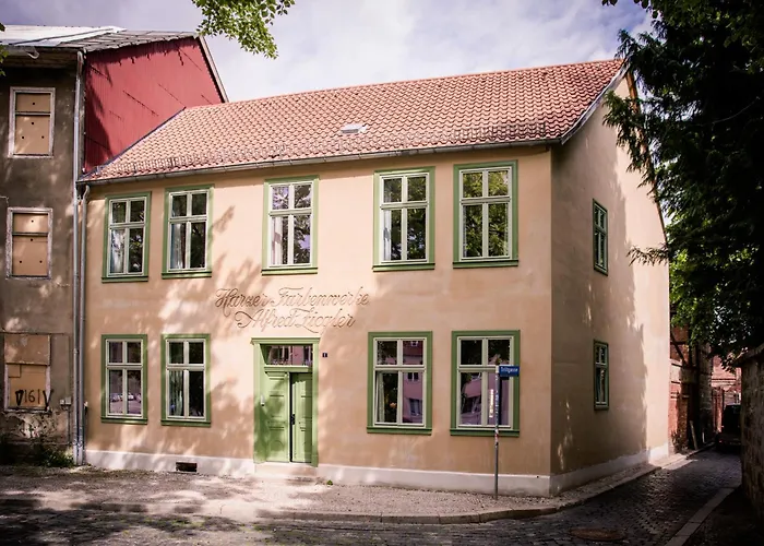 Unter Den Weiden, * Halberstadt